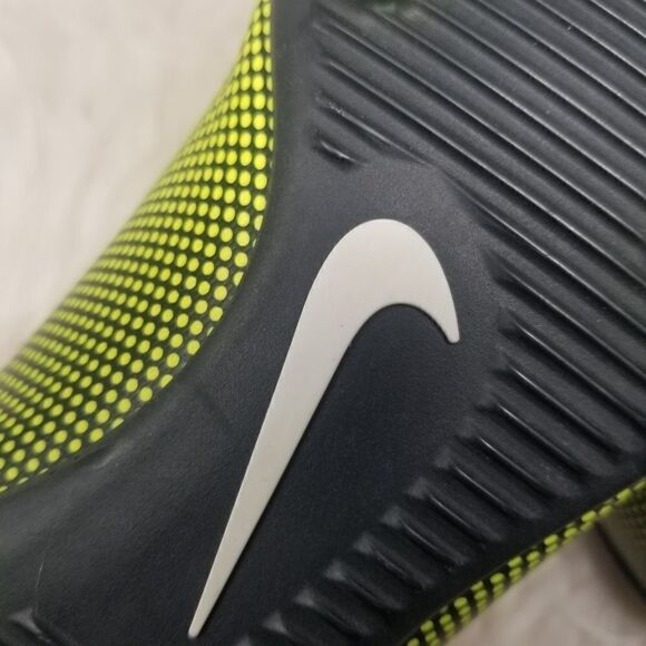 NIKE KLEATS. SIZE 5Y. - Picture 15 of 16